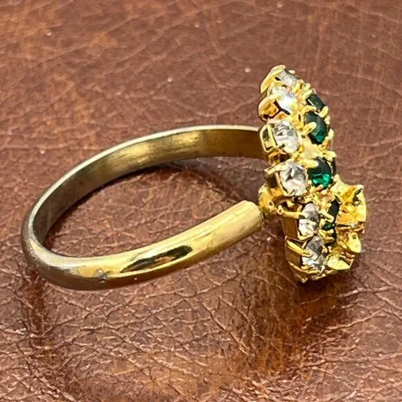 Vintage Gold Tone Christmas Wreath Ring Green Clear Rhinestones Adjustable Fit - Picture 7 of 8